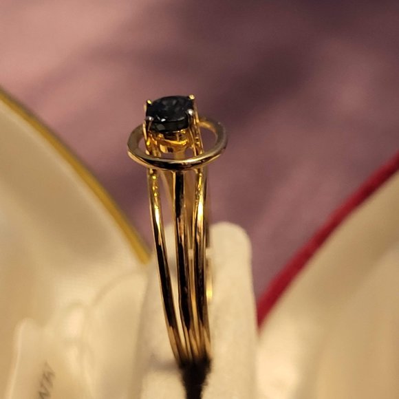 9K Gold Ring with gemstone - Picture 12 of 15